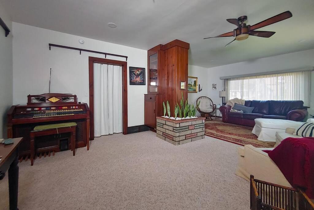 Huge Historic, W/Large Yard & Close To Beach Manistee Ngoại thất bức ảnh